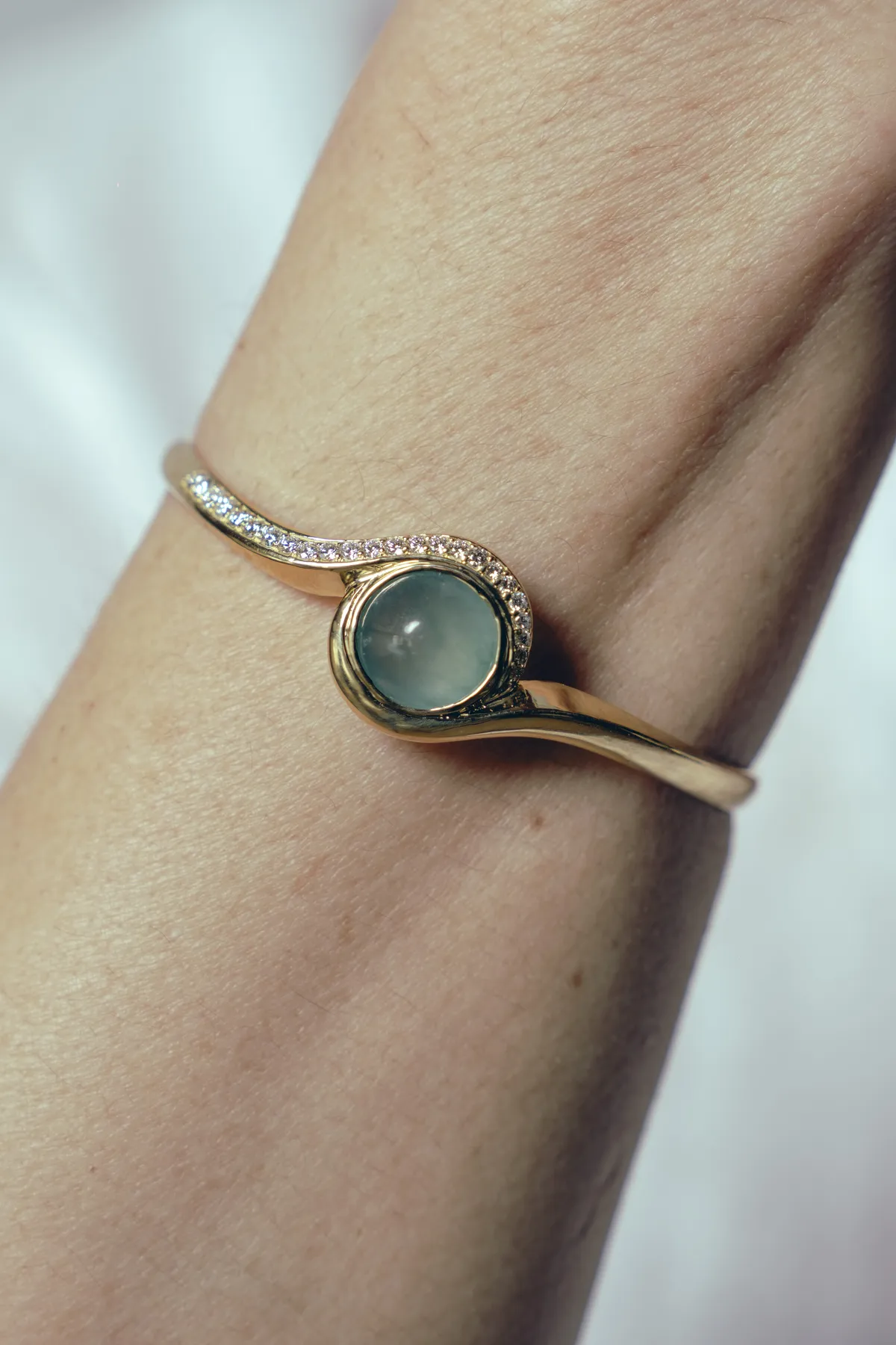 Yin & Yang — pavé diamonds and quiet space — detail