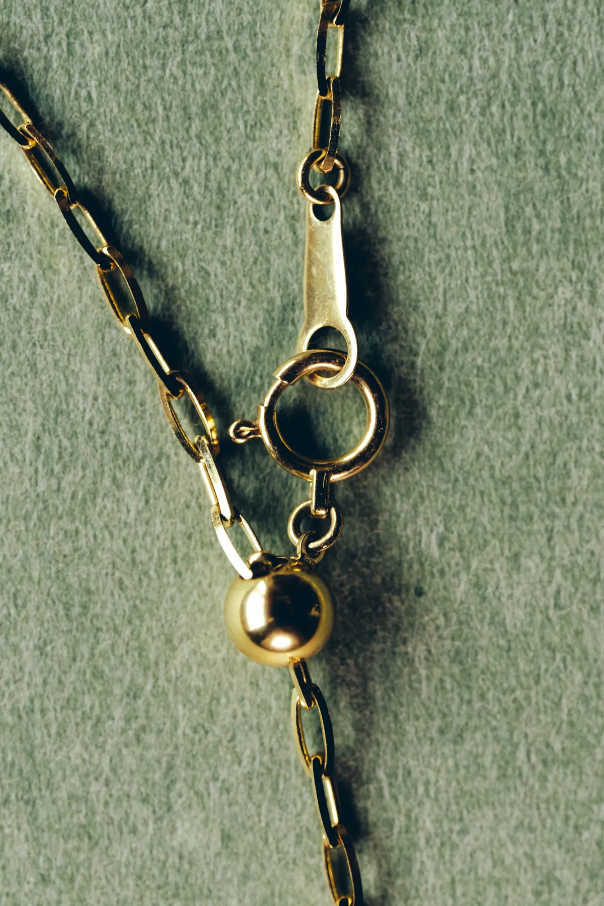 Activate — a diamond-set wheel that turns at your touch — detail